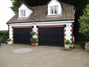 Annexe-double garage- click for photo gallery